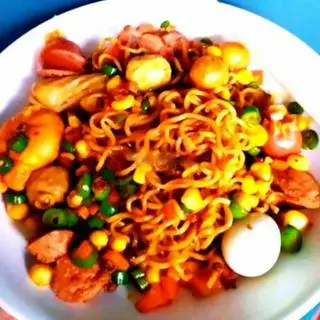 Hình ảnh Mì trộn đặc biệt