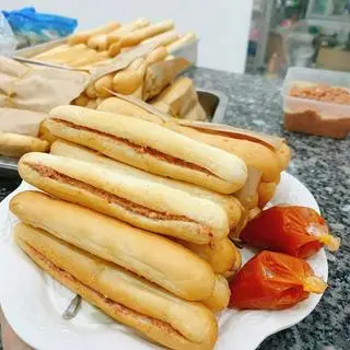 Hình ảnh Bánh mì que pate combo 5 que