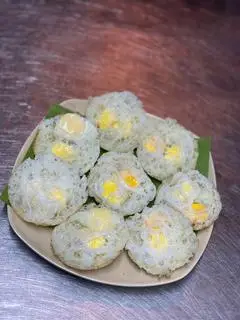 Hình ảnh Bánh căn Trứng Cút