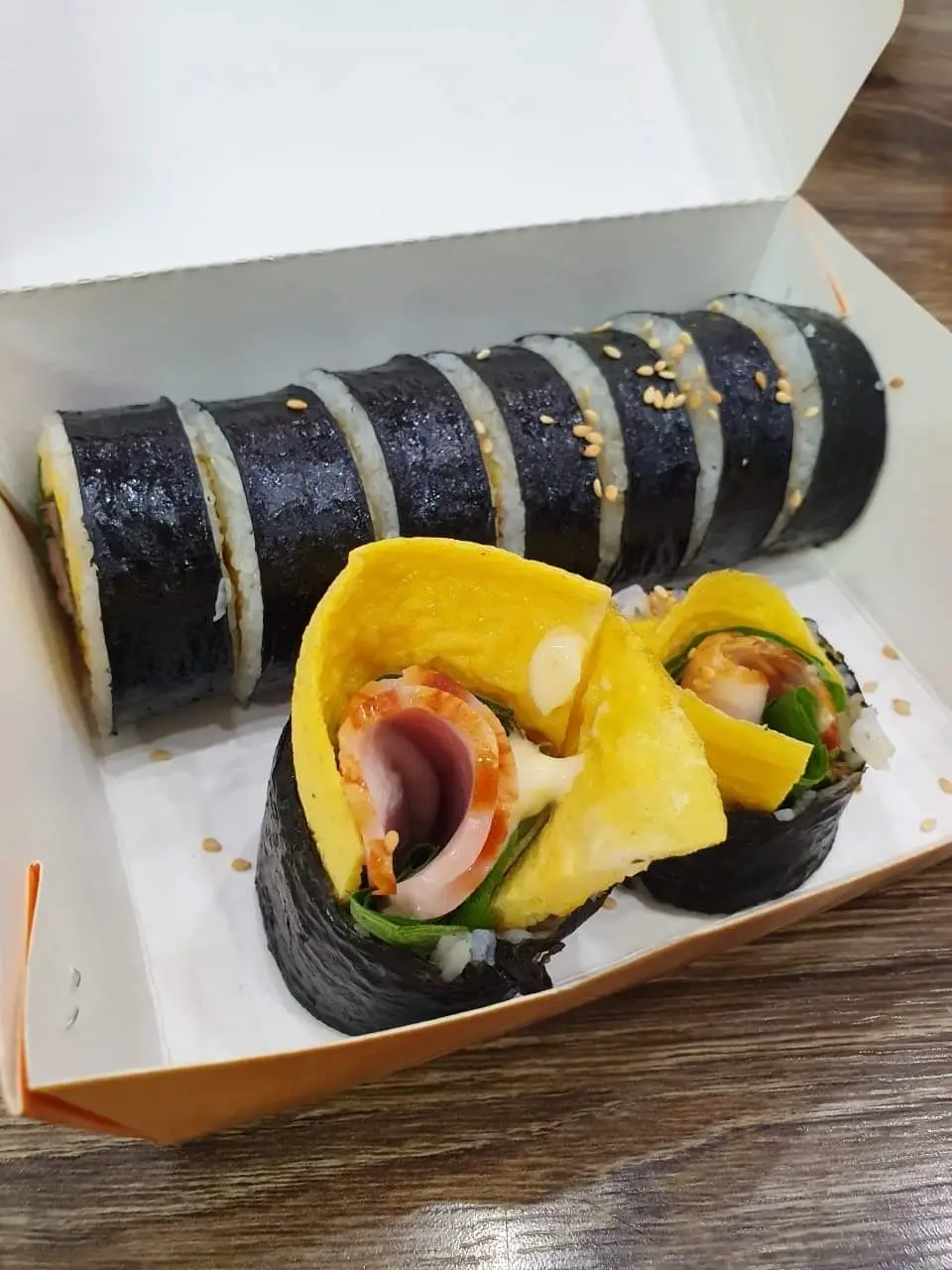 Hình ảnh Gimbab Trứng Bacon