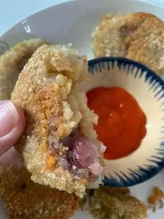Hình ảnh BÁNH TÉT CHIÊN 