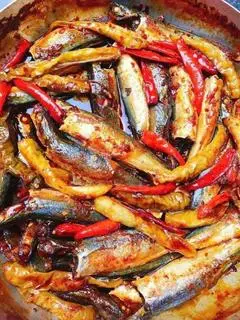 Hình ảnh Cá nục kho cay