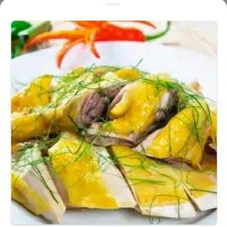 Hình ảnh Gà hấp lá chanh 1/2 con