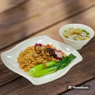 Hình ảnh Mì Gói Trộn Xá Xíu & Bò Viên
