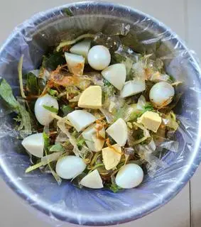 Hình ảnh bánh tráng toi trộn  trứng gà 