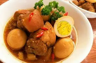 Hình ảnh CƠM THỊT KHO TRỨNG 