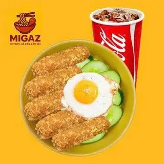 Hình ảnh Combo: Mì trộn Indomie nem chua rán trứng - 1 ly nước ngọt size M