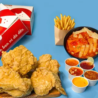 Hình ảnh Combo cho bạn ké ( 1 Phần gà kèm sốt, 1 Tokbokki , 1 Khoai vừa )