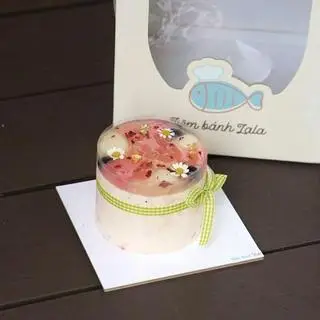 Hình ảnh Bánh Mousse Vải Hoa Hồng 10cm (hộp mica)