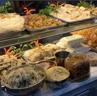 Hình ảnh Combo 2 gồm Cuốn hành - Ít Trần - bột - Chả