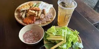 Hình ảnh Combo1: Thập cẩm 1 ng + 1 ly nước sấu