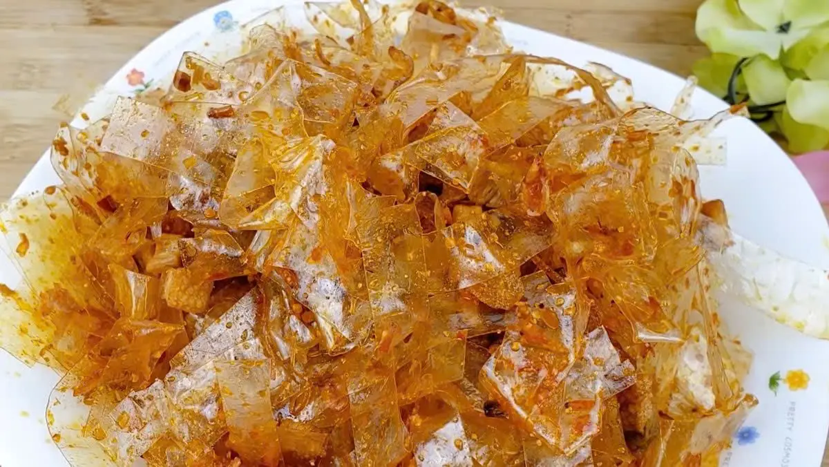 Hình ảnh Bánh tráng trộn sate bò đen 
