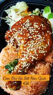 Hình ảnh Cơm Gà Nhỏ Sốt Cay Hàn Quốc 