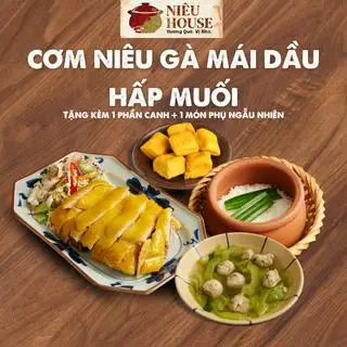 Hình ảnh Cơm Niêu Gà Mái Dầu Hấp Muối + Canh