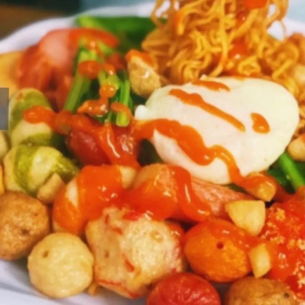 Hình ảnh  Mì Xào Xiên Que Sốt Mắm Tỏi