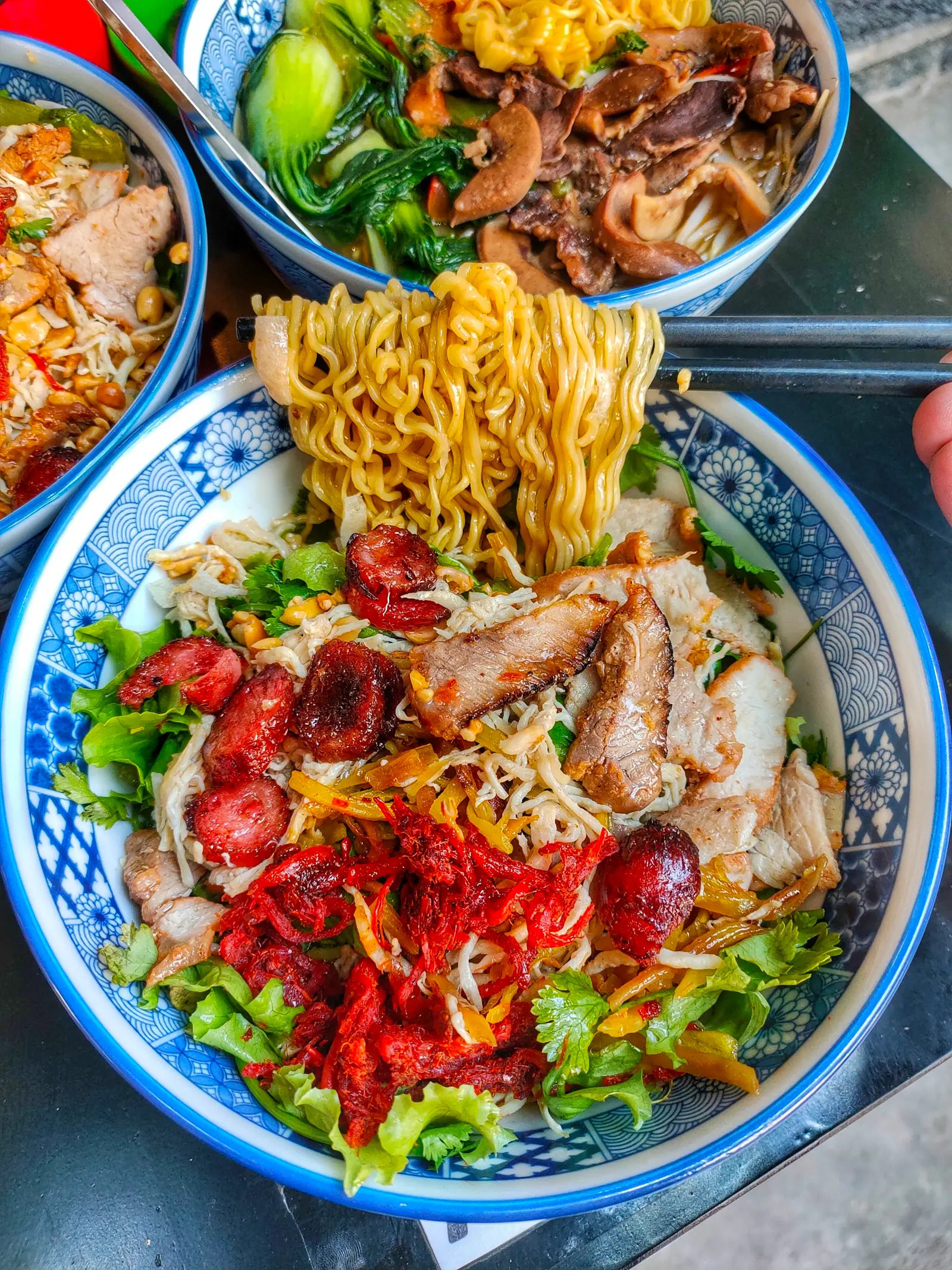 Hình ảnh Mỳ Chua Trộn Đủ Đầy