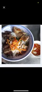 Hình ảnh Bún thịt nướng chả giò