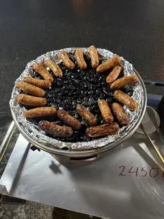 Hình ảnh lạp xưởng nướng đá 1 cây