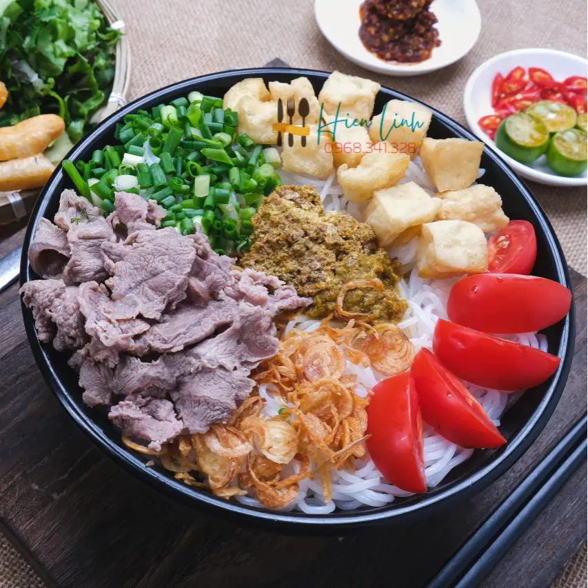 Hình ảnh Bún riêu Cua: Bò, Đậu