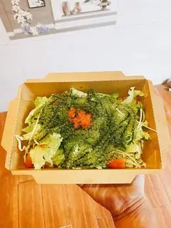 Hình ảnh Salad rong nho sốt mè rang