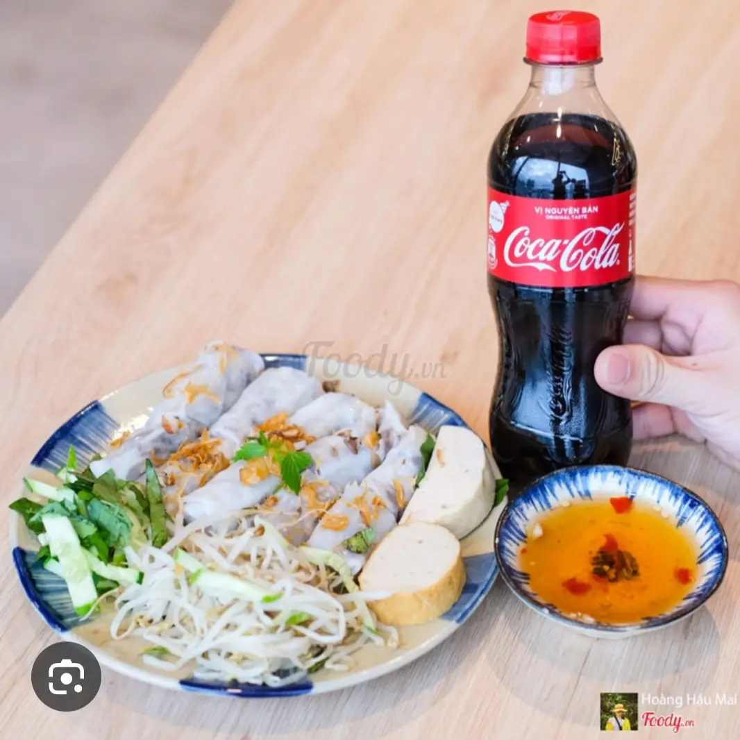 Hình ảnh bánh cuốn nóng + chả mỡ + coca cola