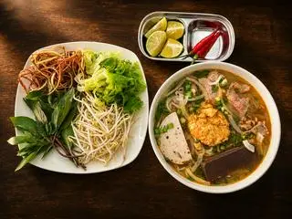 Hình ảnh Bún bò Huế - bát nhỏ