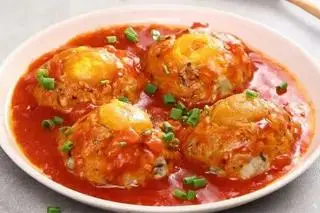 Hình ảnh Xíu mại trứng muối sốt cà