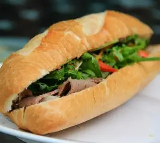 Hình ảnh Bánh Mì Chả Bò