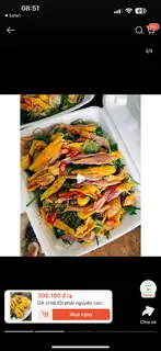Hình ảnh Gỏi Gà Hành Tây Rau Răm 1 con ( gà ủ muối)