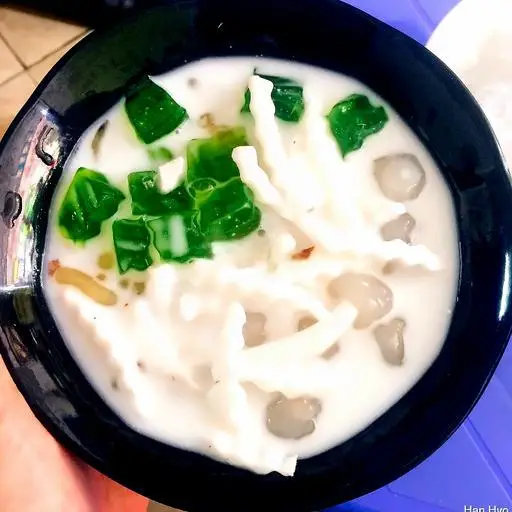 Hình ảnh Chè thạch lá nếp trân châu cốt dừa