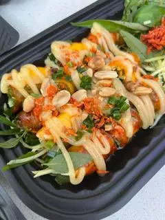 Hình ảnh Bánh tráng cam cuốn trứng cút sốt bơ