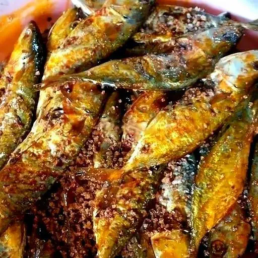 Hình ảnh Cơm cá bạc má kho