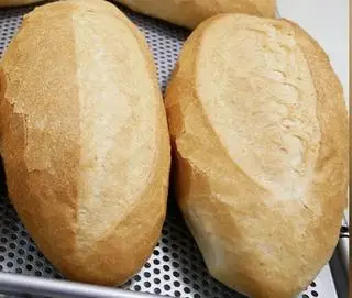 Hình ảnh bánh mì -2 cái 