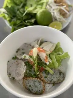 Hình ảnh Bánh canh cá thác lác - tôm