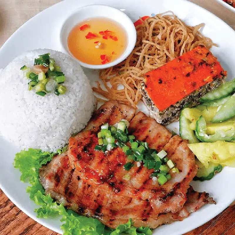 Hình ảnh Cơm tấm sườn bì chả trứng