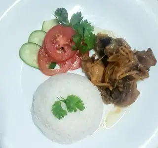 Hình ảnh CƠM GÀ KHO GỪNG
