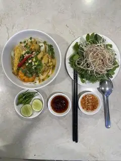 Hình ảnh Mì Quảng thập cẩm