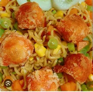 Hình ảnh MÌ TRỘN PHÔ MAI CAM