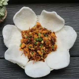 Hình ảnh Nấm Đậu Xúc Bánh Phồng