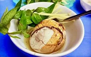 Hình ảnh Trứng vịt lộn