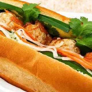 Hình ảnh Bánh Mì Xíu Mại Tặng 1 Trà Sâm Dứa
