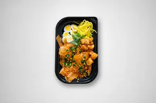 Hình ảnh Bánh tráng trộn sa tế mỡ hành