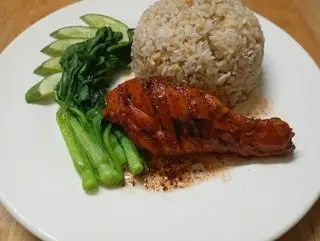 Hình ảnh Cơm rang gà xá xíu