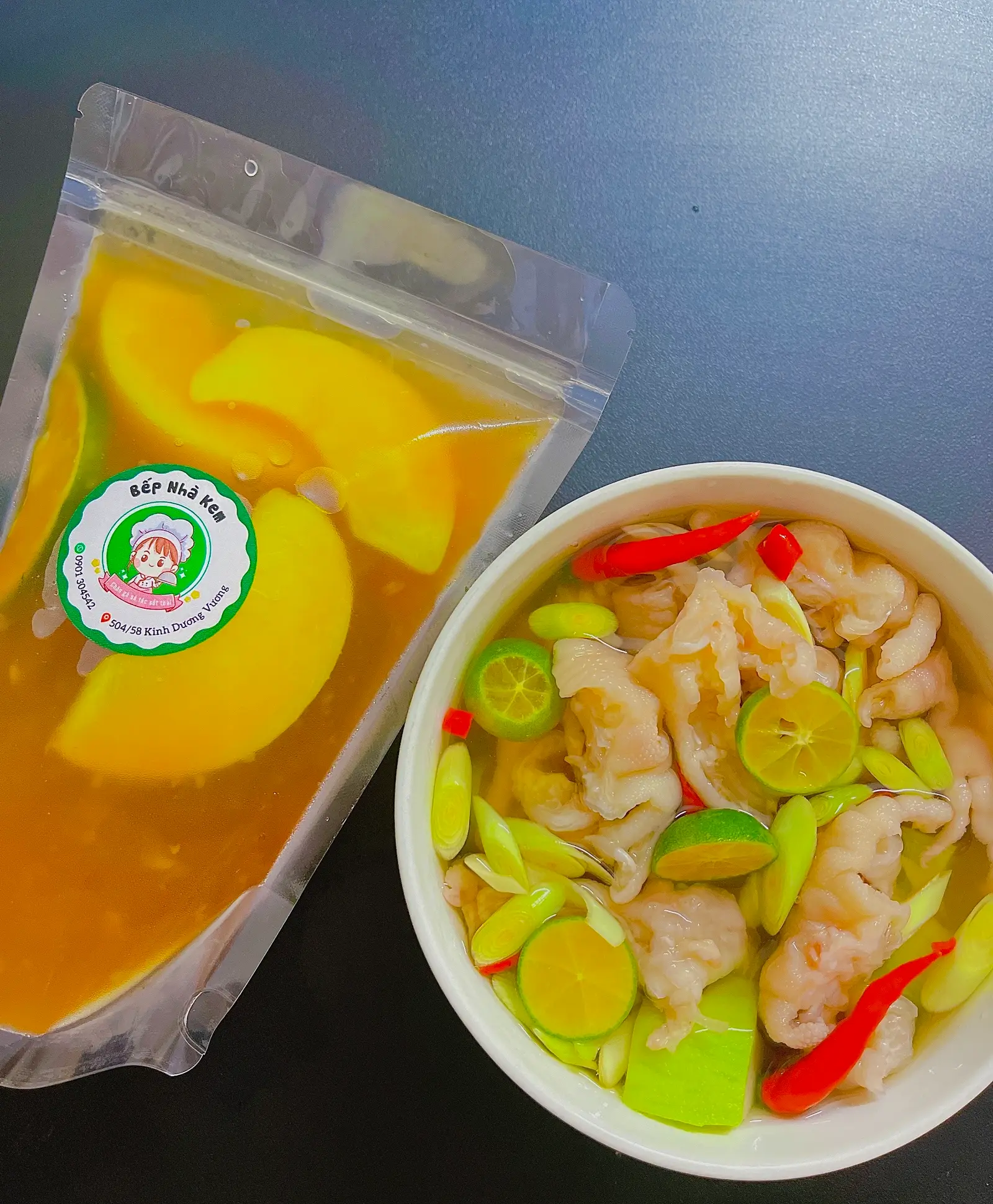 Hình ảnh CHÂN GÀ RÚT XƯƠNG NGÂM SẢ TẮC LỚN  KÈM TRÀ tuỳ chọn