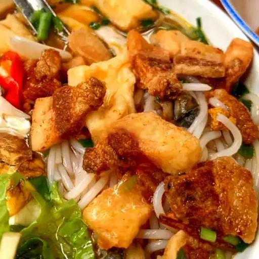 Hình ảnh Bún riêu thập cẩm tóp mỡ