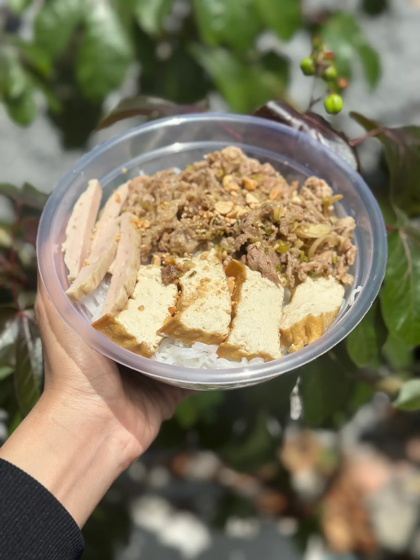 Hình ảnh Bún nước tương Cô Bông - ú nụ thịt
