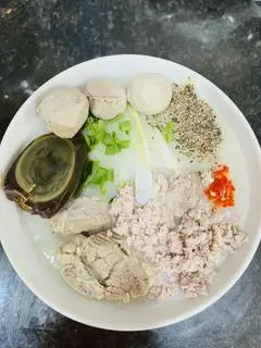 Hình ảnh 3 Cháo Thập Cẩm Tặng 1 Ly Nước ( Tùy Khách Chọn ) 
