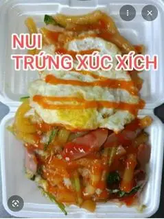 Hình ảnh Nui xào xúc xích +trứng 