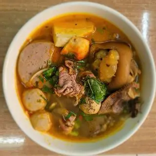 Hình ảnh Bún bò thập cẩm ( giò, thịt bắp,tái, chả,bò viên)