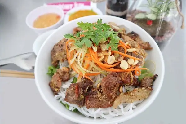 Hình ảnh bánh hỏi thịt nướng
